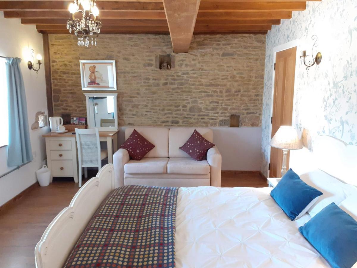 Bed and Breakfast The Byre North End Farm Ashton Keynes Zewnętrze zdjęcie